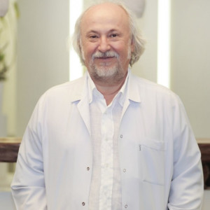 Op. Dr. A. Refik Keleş